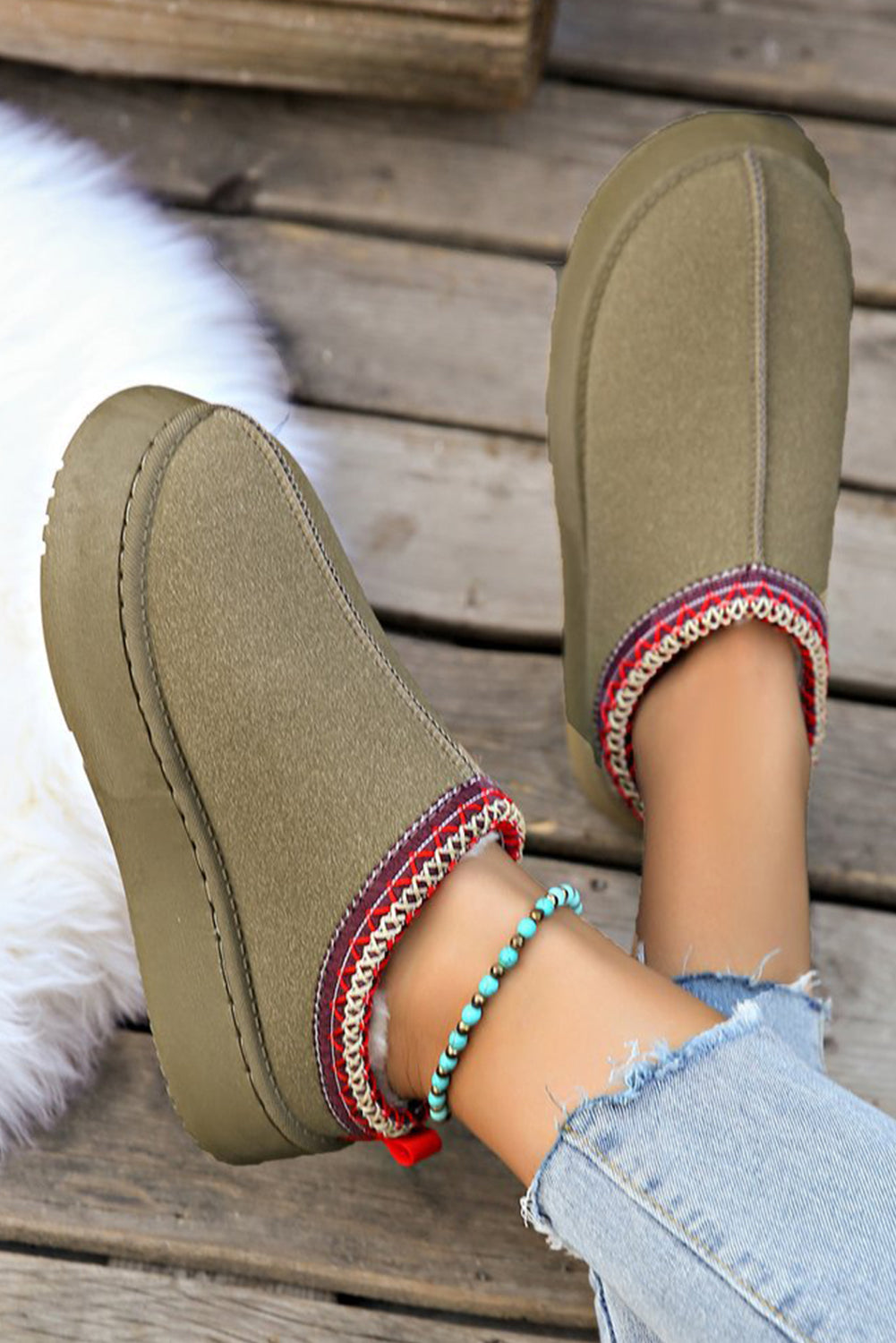 Suede Contrast Round Toe Plush Lined Flats