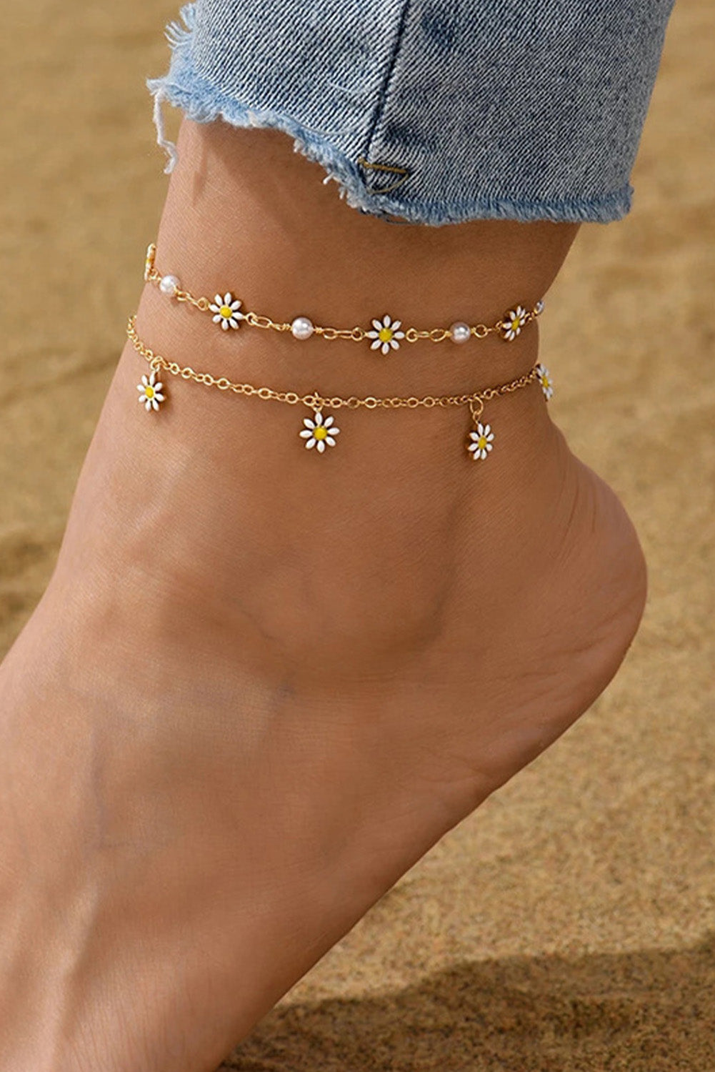 Bracelet de cheville chaîne en marguerite et perles dorées