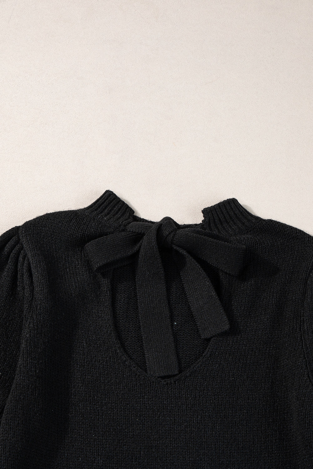 Black Knotted Keyhole Nape Short Sleeve Knit Top