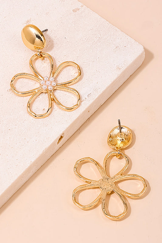 Aretes con decoración de perlas y flores recortadas vintage de oro